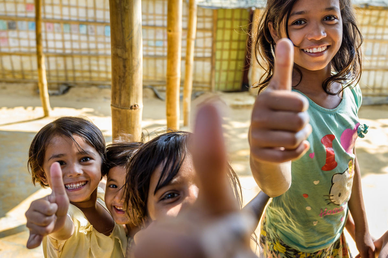 Children playing in Rohingya refugee camp. 